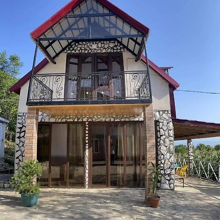 Kirta Hotel Gordi Exterior foto