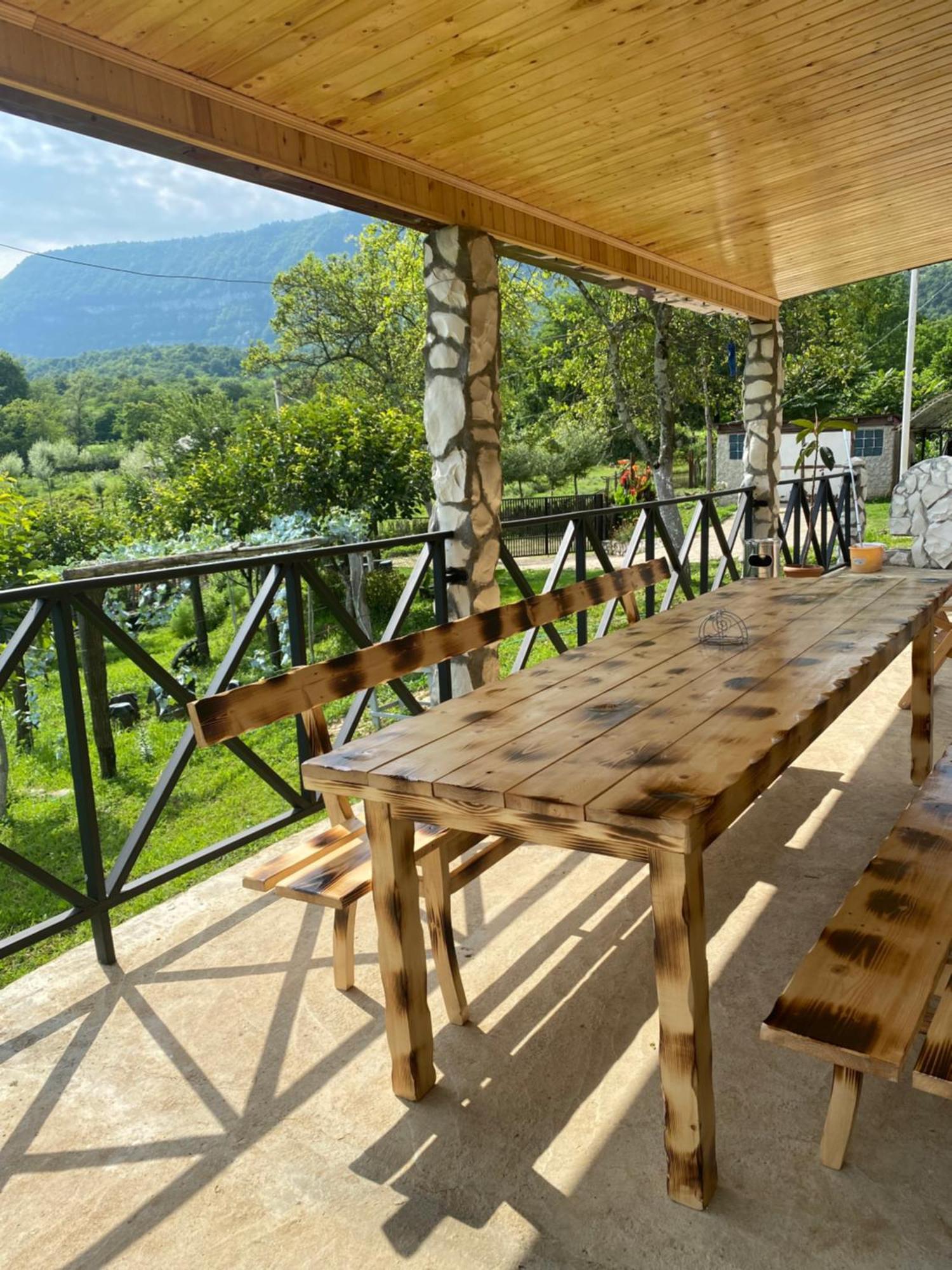 Kirta Hotel Gordi Exterior foto