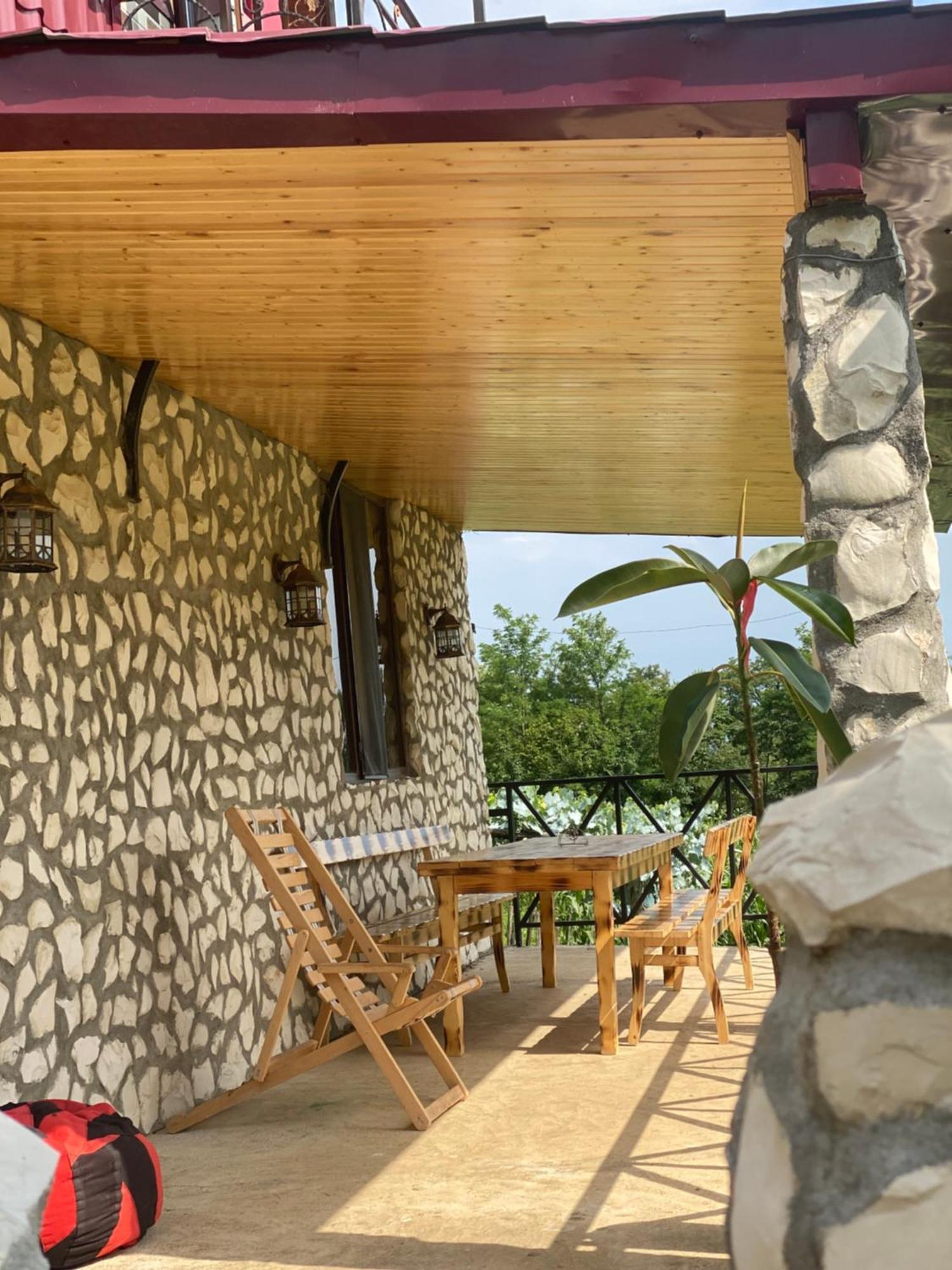 Kirta Hotel Gordi Exterior foto